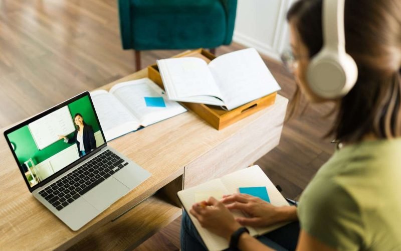 Distance Education in Dubai